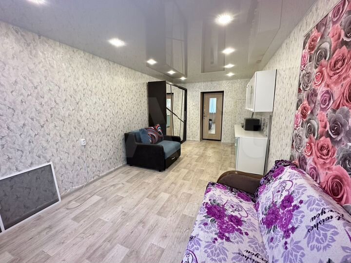 Комната 18 м² в > 9-к., 2/5 эт.