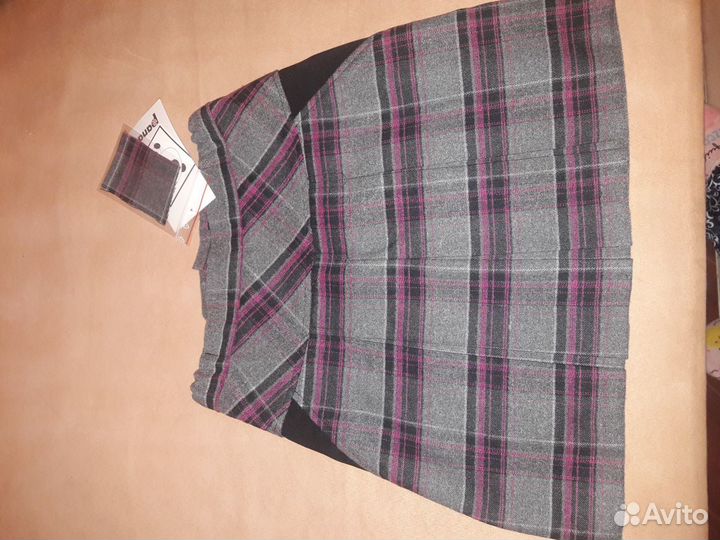 Школьный новый костюм