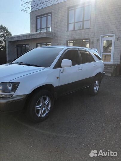 Toyota Harrier 3.0 AT, 1998, 370 000 км