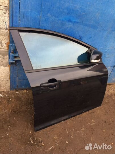 Ford Focus 3 передняя правая дверь