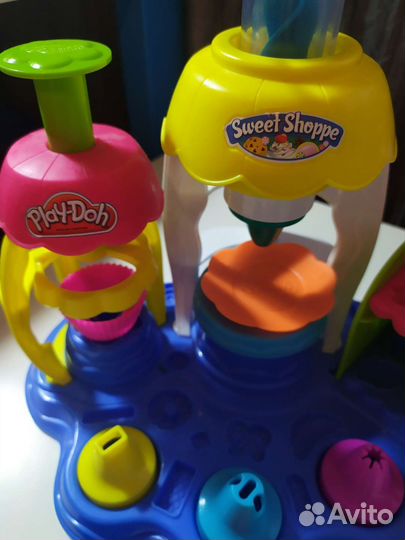 Набор для лепки Play doh Фабрика сладостей