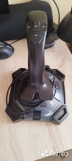 Джойстик Logitech Attack 3