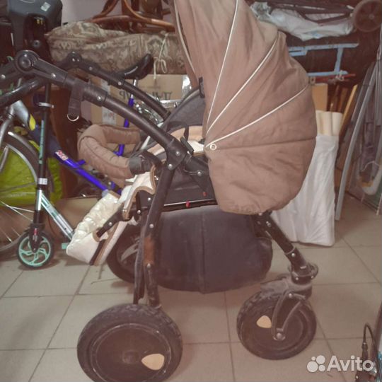 Прогулочная коляска