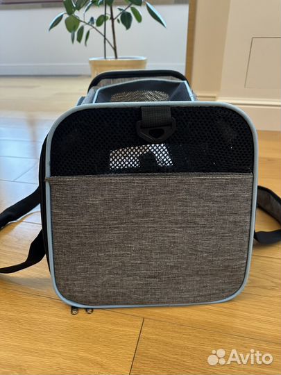 Переноска для собак и кошек