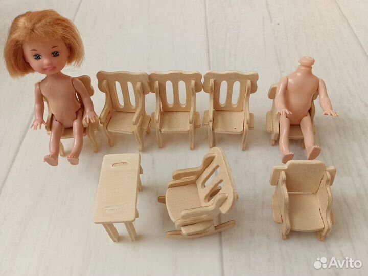 Деревянная мебель для кукол
