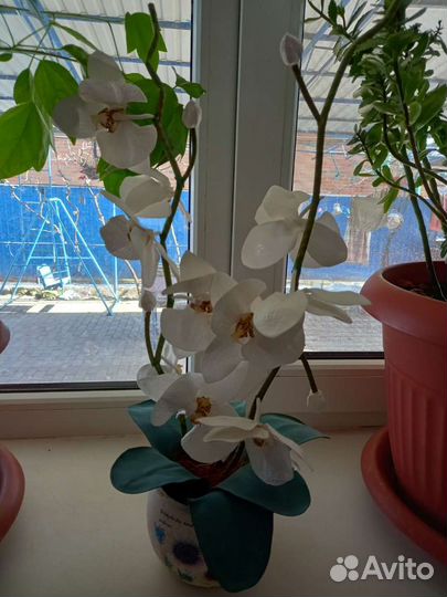 Орхидея ручной работы