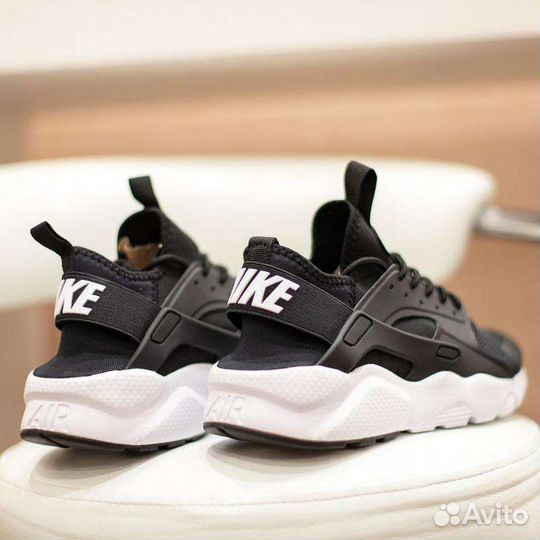 Кроссовки Nike Air Huarache черно - белые