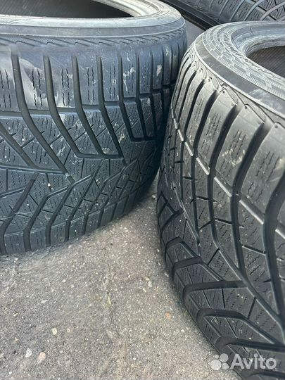 Yokohama BluEarth Winter V905 285/35 R21 и 325/30 R21 108V