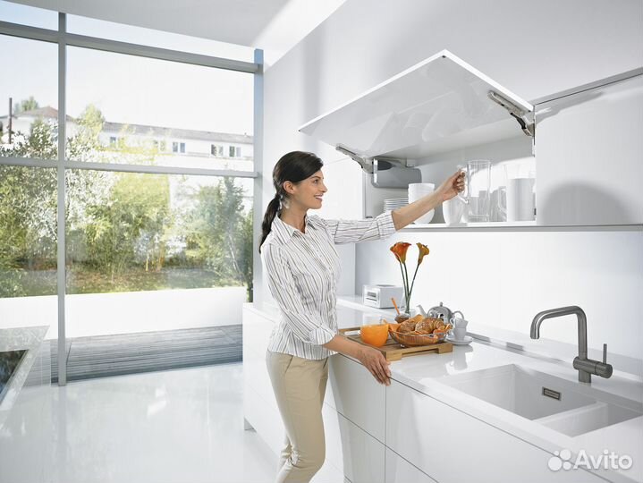 Servo-drive для Aventos HK Blum