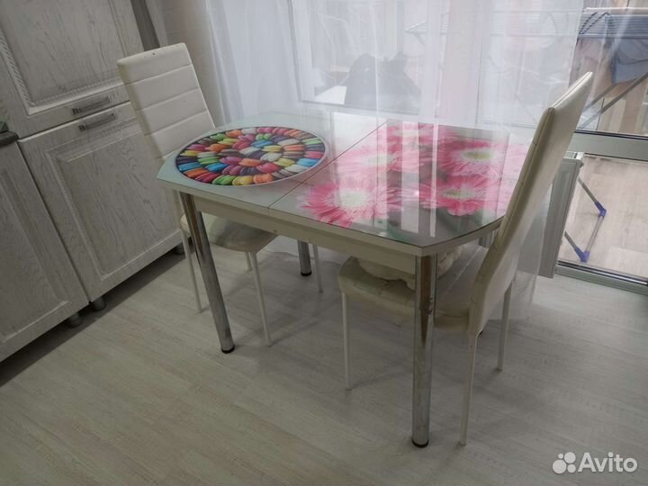 Кухонный стол