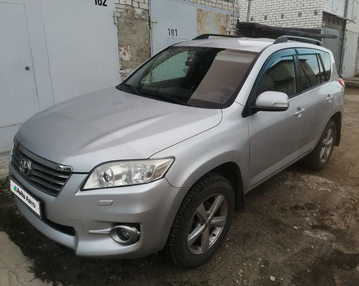Toyota RAV4: фото владельца