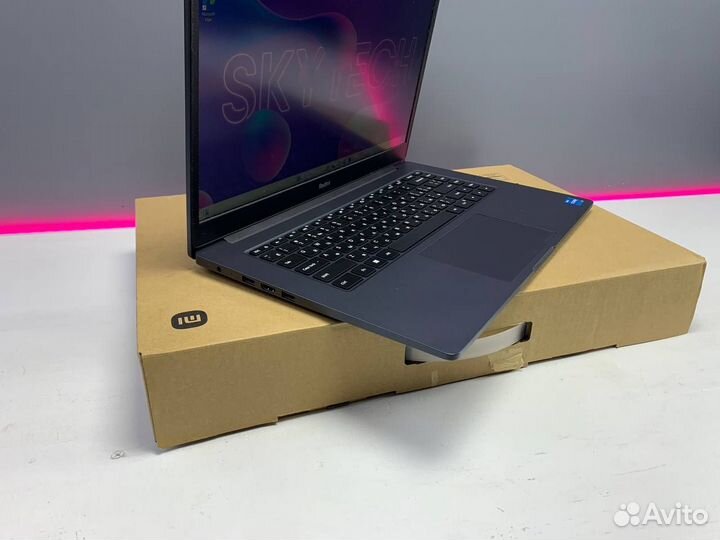 Мощный ультрабук Redmi на I3-11GEN/8GB/SSD