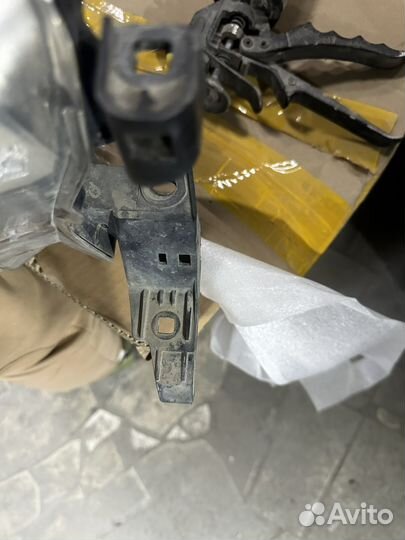 Фары hilux 2017-2020 год