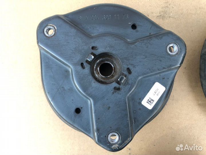 Опора амортизатора передняя Mercedes E-Class W207