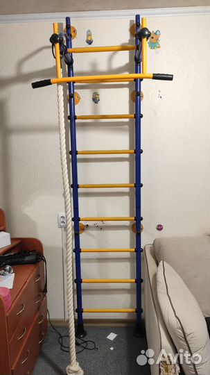 Детская шведская стенка с турником и канатом