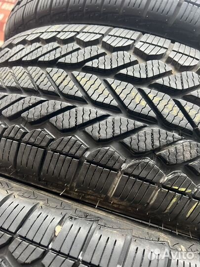 Bridgestone WeatherForce 215/55 R17