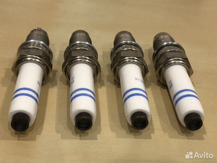 Свечи зажигания Bosch 0241135520 из Германии