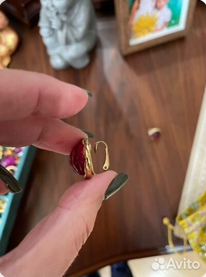 Винтаж в отличном состоянии.Зелёные клип.проданы