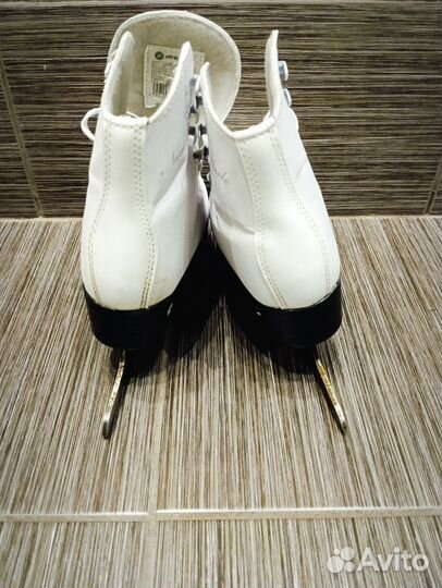 Коньки фигурные 34 размер