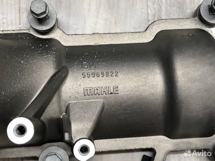 Клапанная крышка Opel 1.6l 55569822