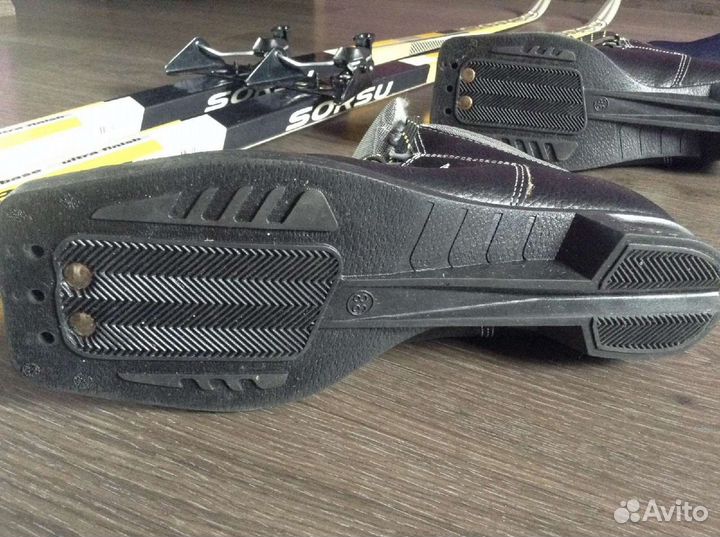 Лыжные ботинки