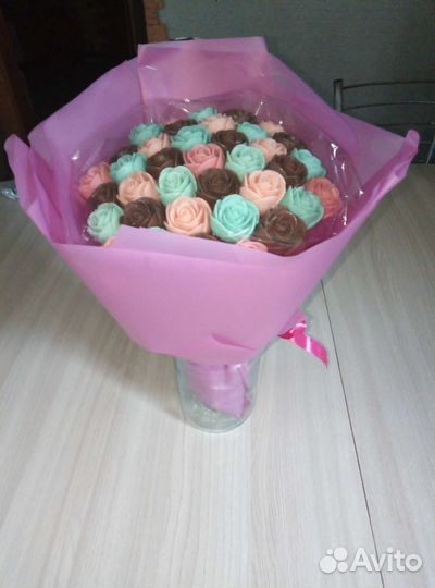 Букет из шоколадных роз