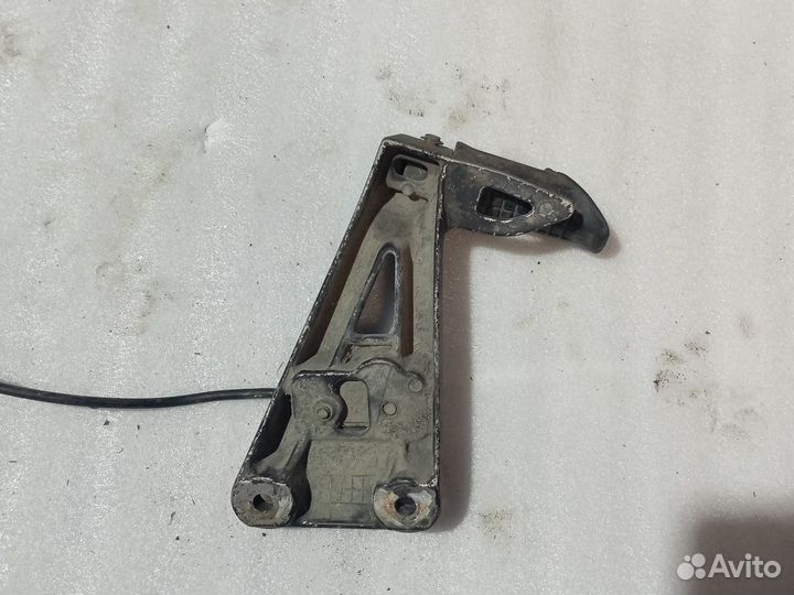 Кронштейн задний левый Suzuki RF 400