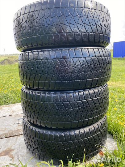 Bridgestone Blizzak DM-V2 235/55 R18