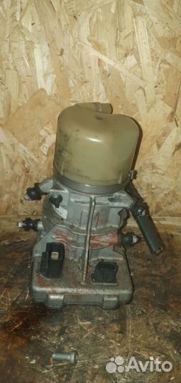 Насос Эур Volvo S60 B4164T3 2012 б/у