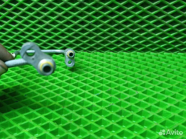 Трубка кондиционера Mitsubishi carisma