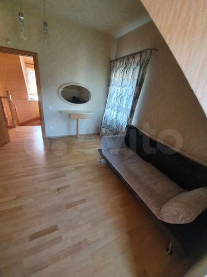 Дом 145 м² на участке 7,6 сот.