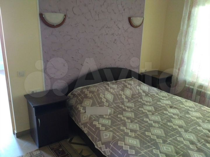 Дом 180 м² на участке 7 сот.