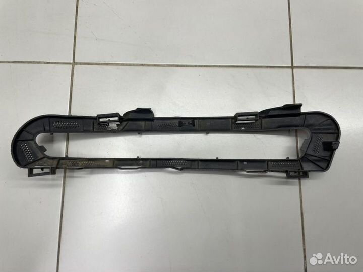 Кронштейн бампера передний правый Ford Mondeo 4