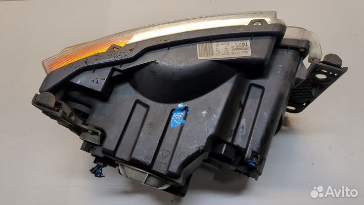 Фара (передняя) левая Land Rover Discovery 3, 2005