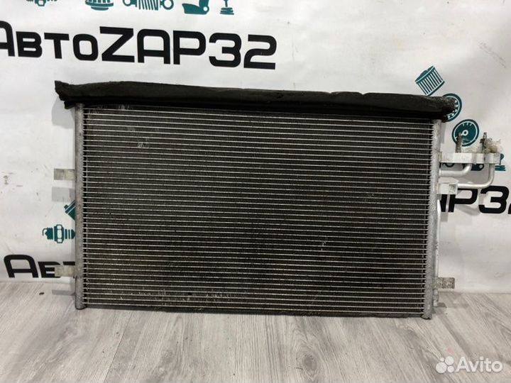 Радиатор кондиционера Ford Focus седан qqdb 2007