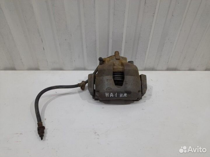 Суппорт тормозной передний правый Honda Accord 7