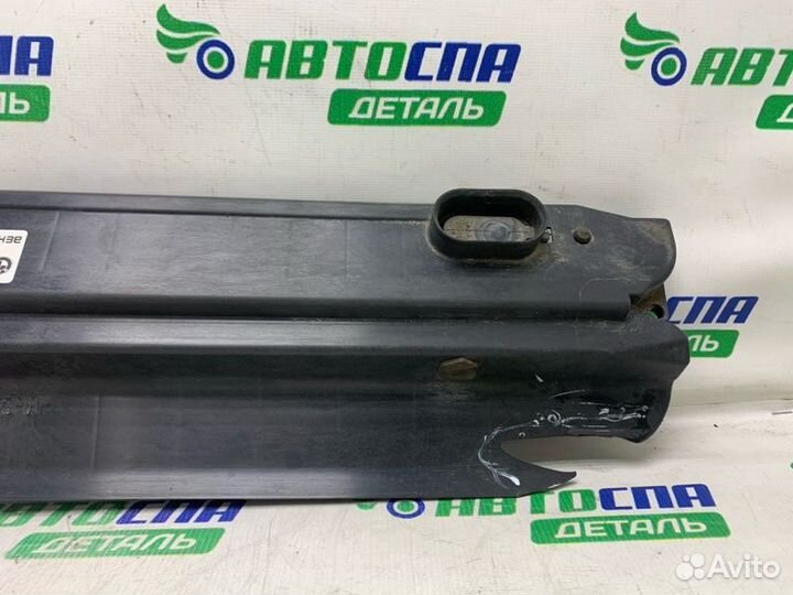 Дефлектор радиатора передний Bmw 5 N47 2009