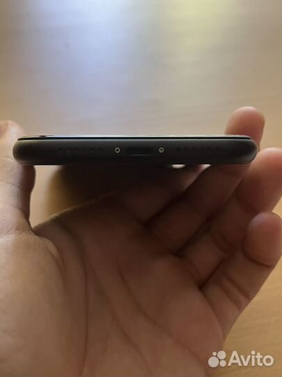 Телефон iPhone Xr