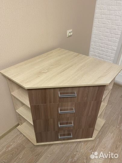 Угловой комод