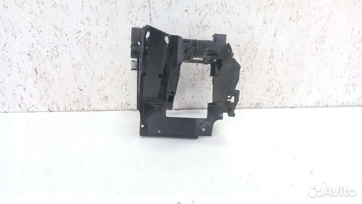 Кронштейн предохранителей Volkswagen Passat CC