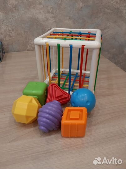 Развивающий кубик сортер baby go