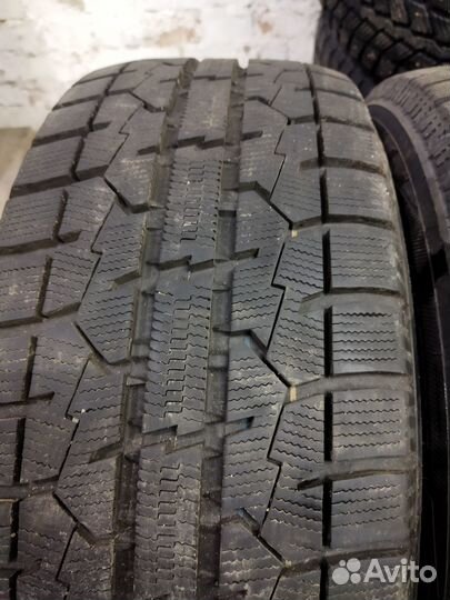 Toyo Observe Garit GIZ 225/55 R17 97