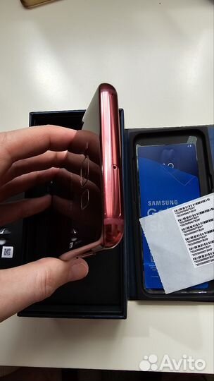 Samsung Galaxy S8, 4/64 ГБ