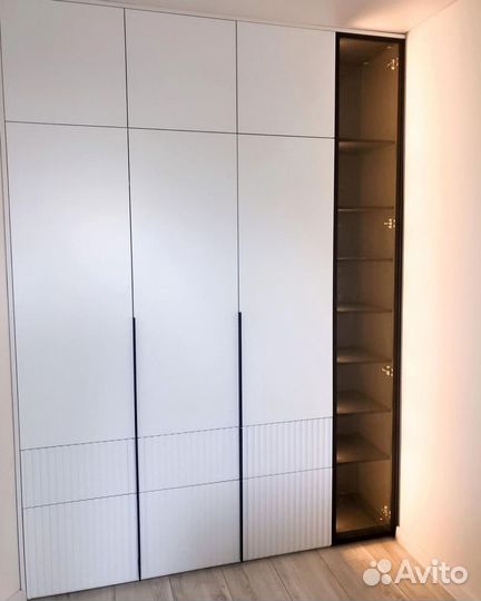 Распашные шкафы на заказ
