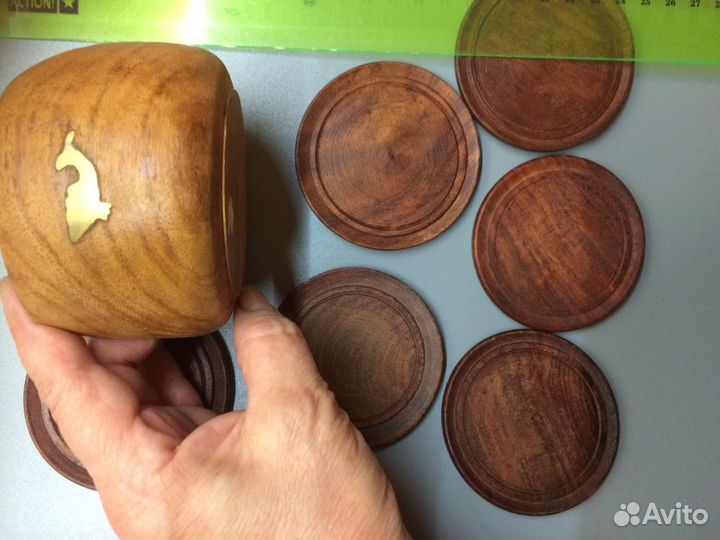 Подставка под бокал стакан - красное дерево