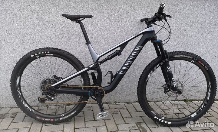 Canyon neuron hot sale 9.0 cf