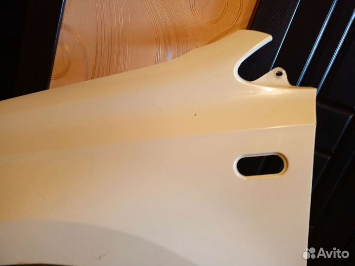 Крыло левое переднее Фольксваген Поло