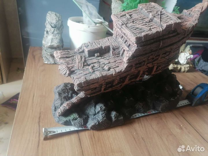 Корабль для аквариума