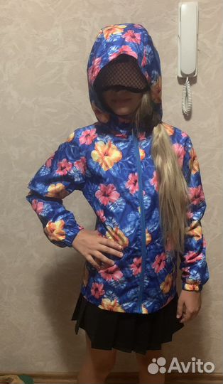 Весенняя куртка 146