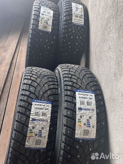 Triangle IcelynX TI501 215/65 R16 102T
